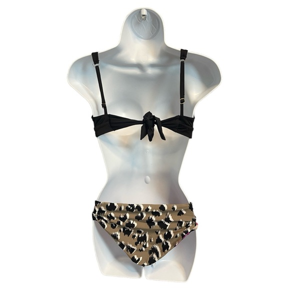 ☀️☀️☀️ Trina Turk Black Bikini Top with Reversible Print Bottoms Size 4 - Picture 4 of 6